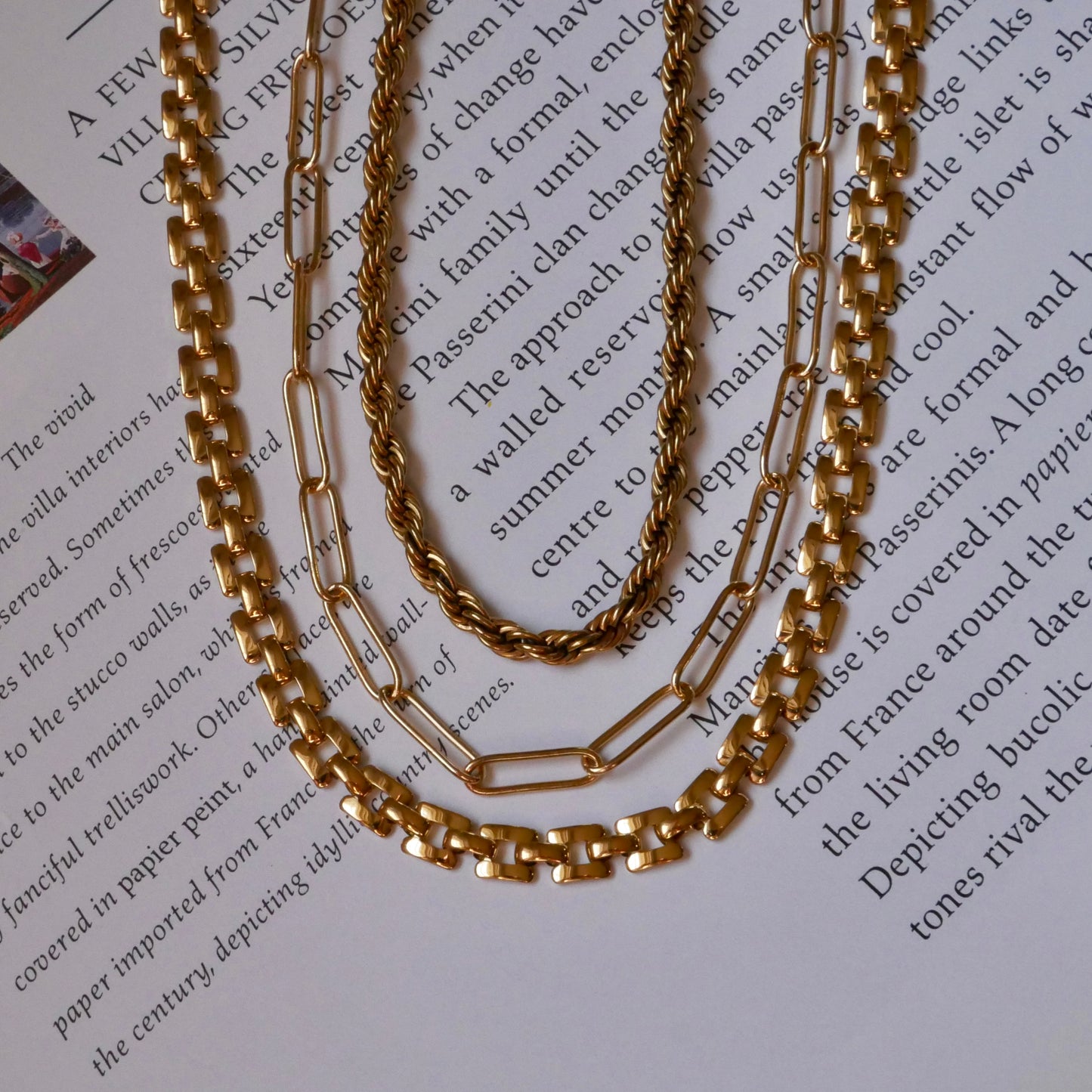 Caroline Chain