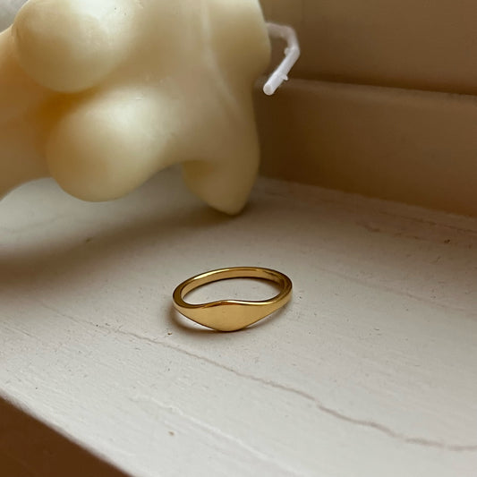 Kristen Signet Ring